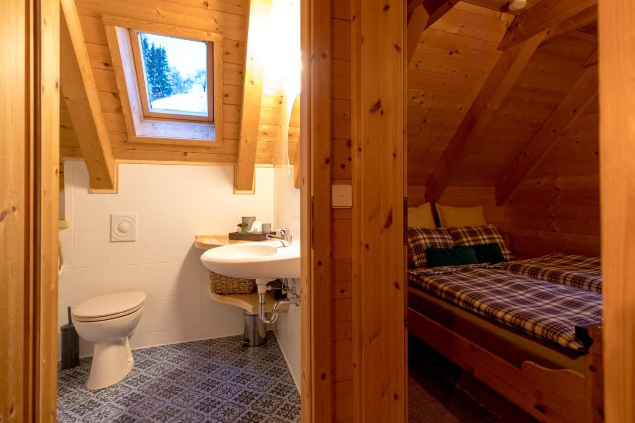 Naturpark Huette Mandl, Biobauernhof & Huettenurlaub ザンクト・ランブレヒット エクステリア 写真