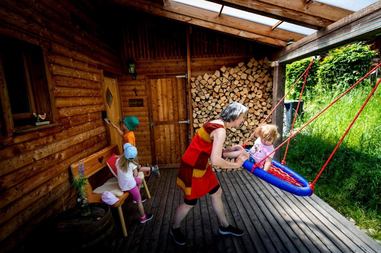 Naturpark Huette Mandl, Biobauernhof & Huettenurlaub ザンクト・ランブレヒット エクステリア 写真